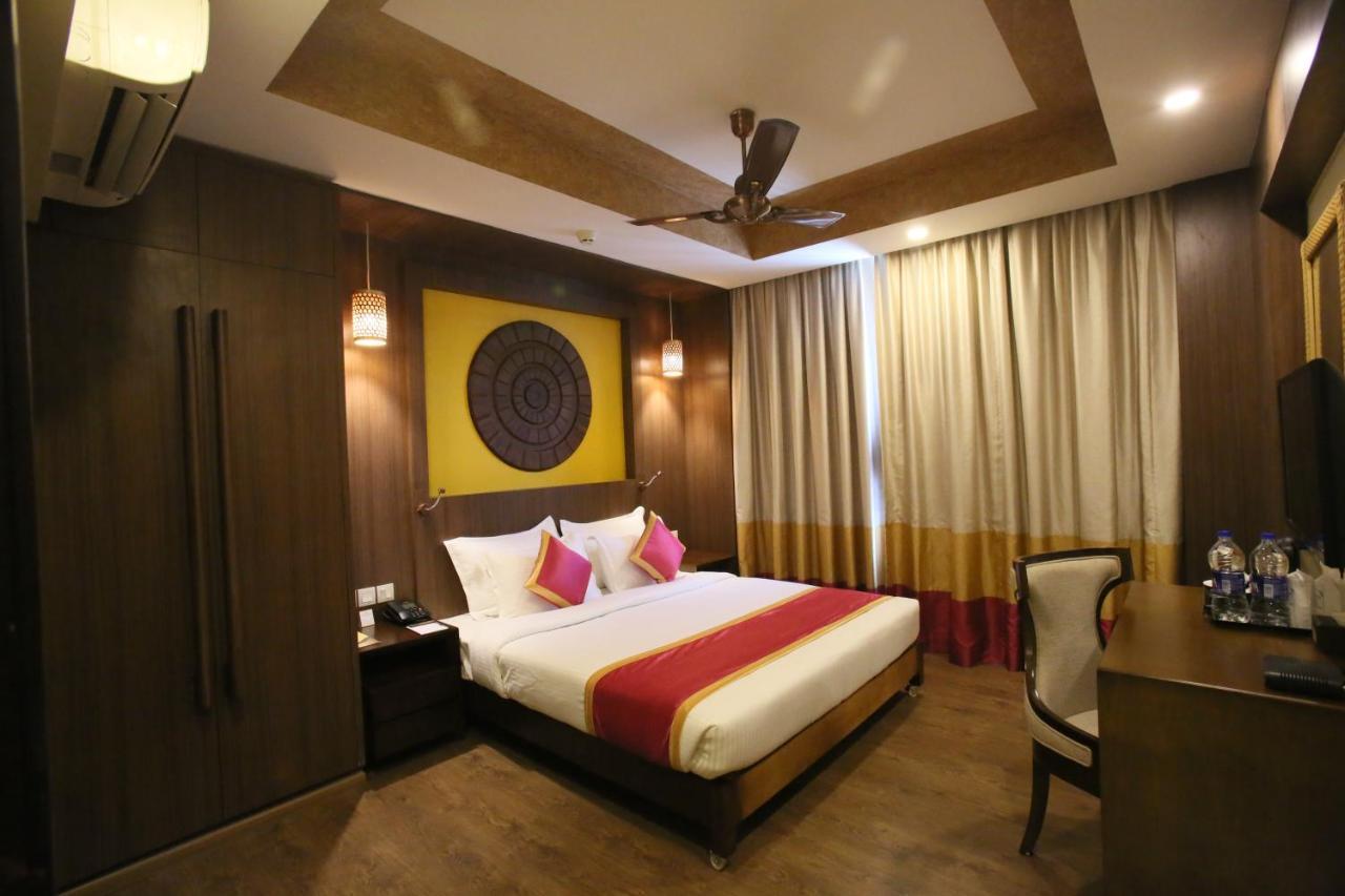 Vivin Luxury Suites 트리반드룸 외부 사진